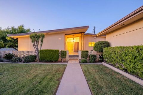 Photo of 822 W Princeton Ave, Fresno, CA 93705 (MLS # FR26072439)