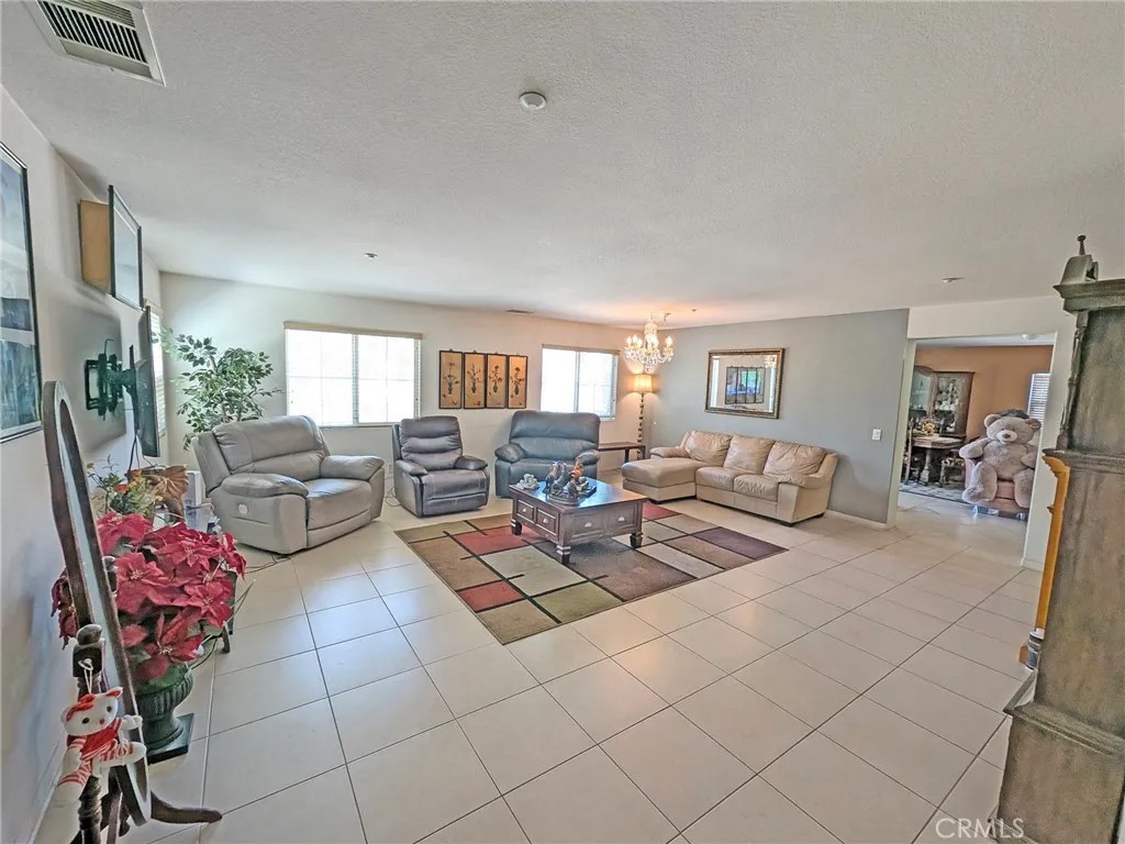 18802 Alderbrook