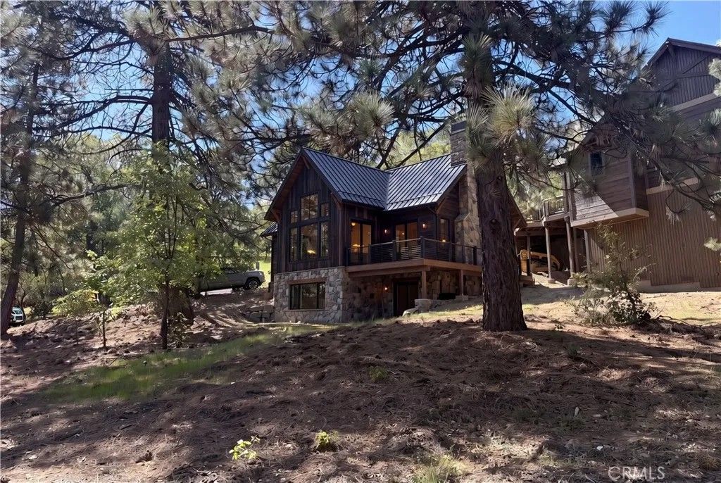Photo of 1684 Pinehurst Dr, Lake Arrowhead, CA 92352 (MLS # PW26081683)