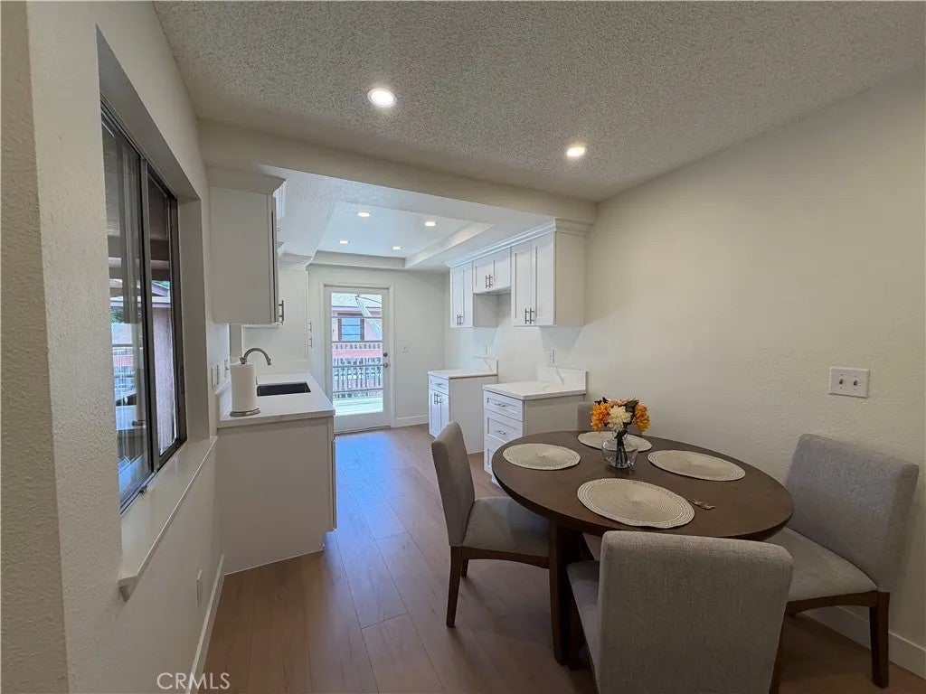 5905 Rosemead