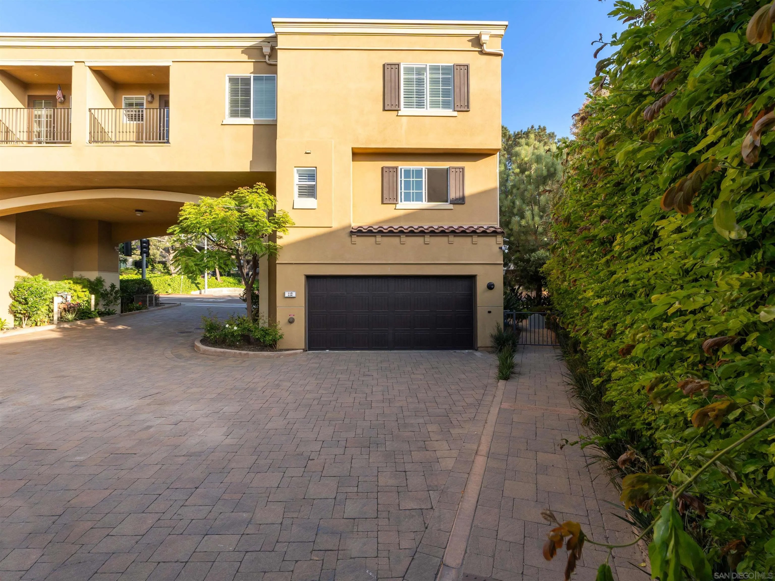 2400 Torrey Pines Rd 112