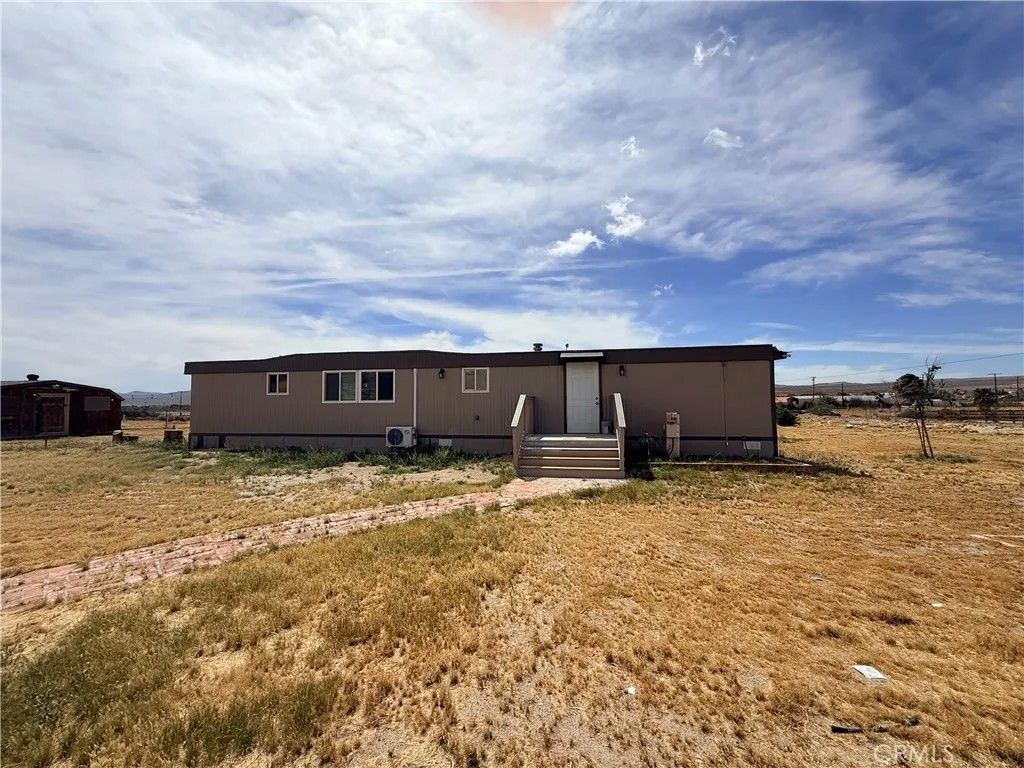 Photo of 35377 Marks Rd, Barstow, CA 92311 (MLS # SW26050112)