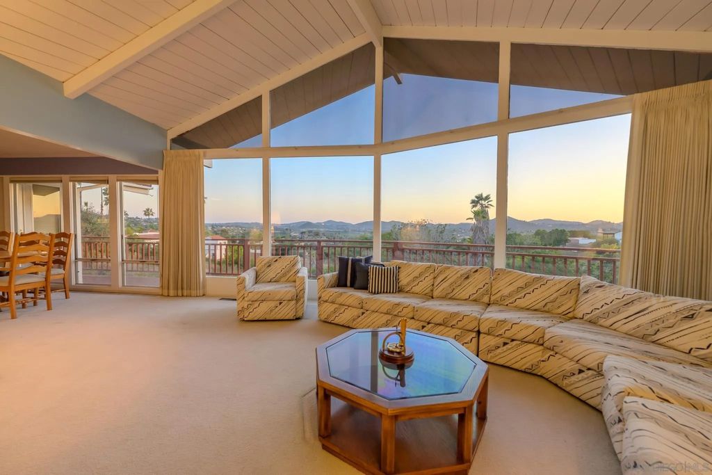 Photo of 2553 Haas St, Escondido, CA 92025 (MLS # 260010382)