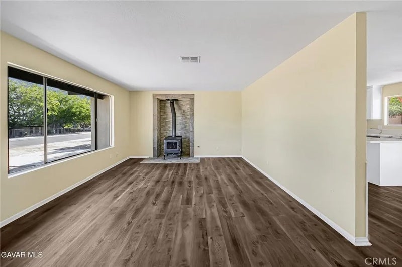 13116 E East Avenue W10