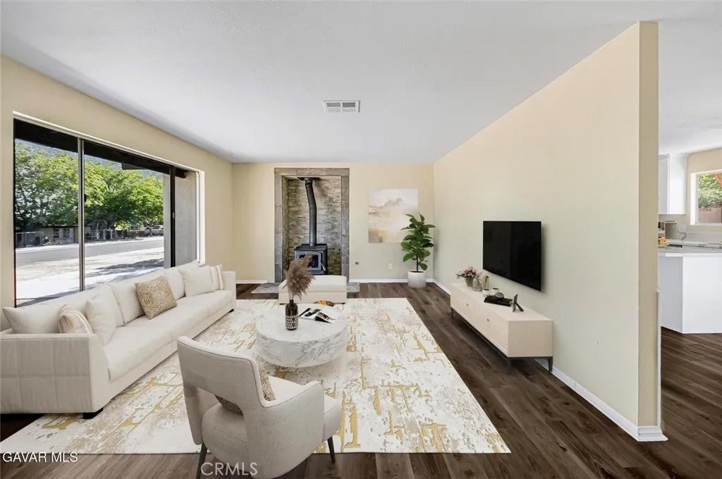 13116 E East Avenue W10