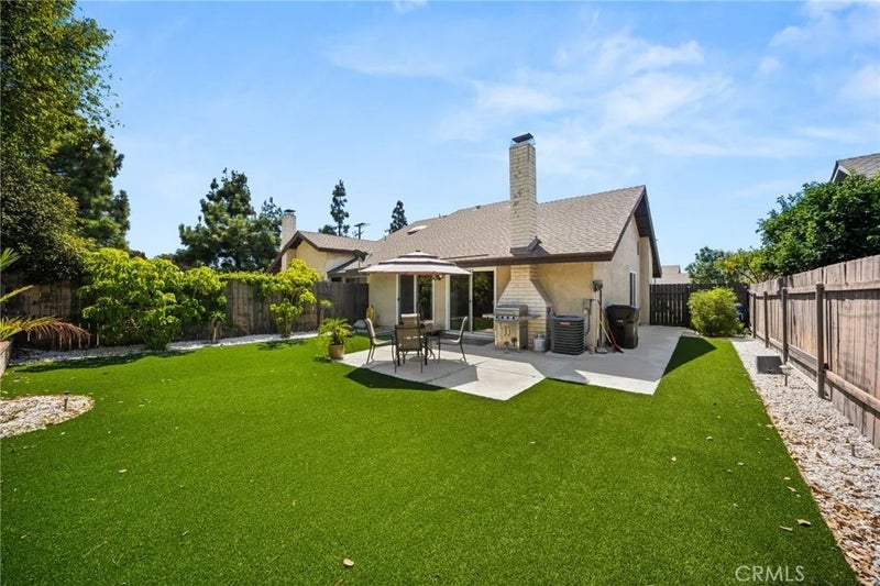 8584 Sandalwood Court