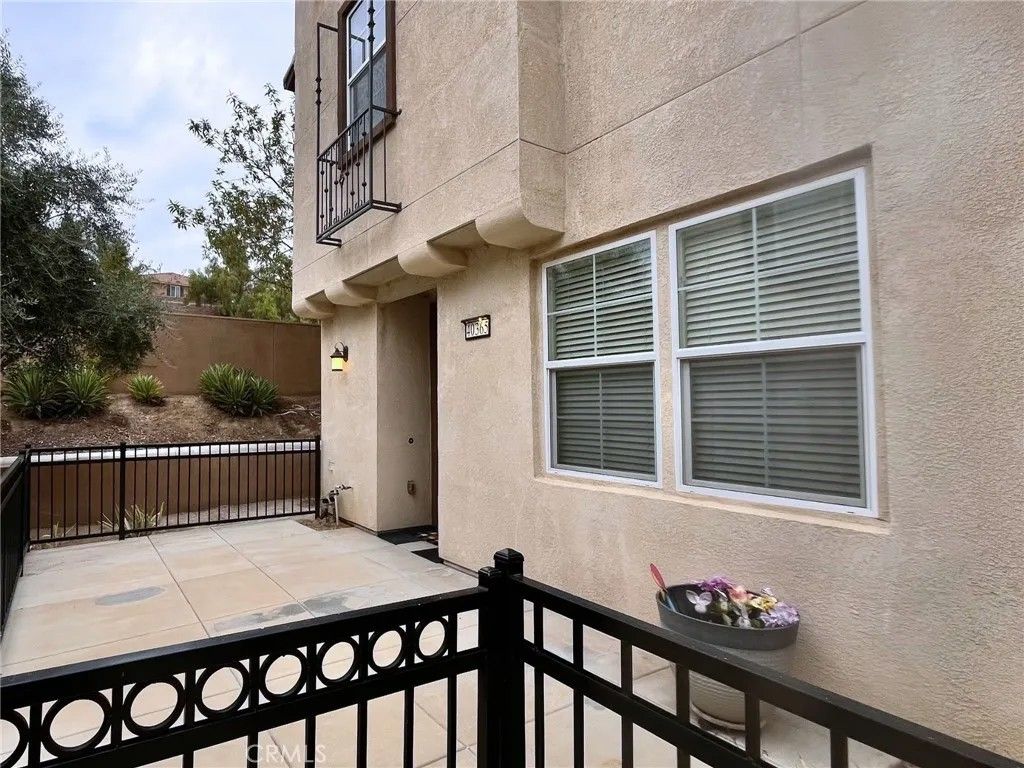 Photo of 40365 Calle Real Real, Murrieta, CA 92563 (MLS # ND25219673)