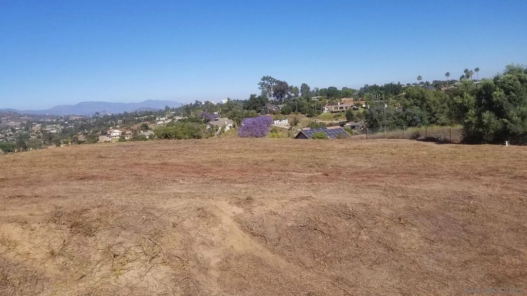 Photo of 0 Knoll Park Ln, Fallbrook, CA 92028 (MLS # 250029848)