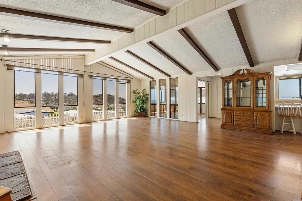 1930 W San Marcos 261