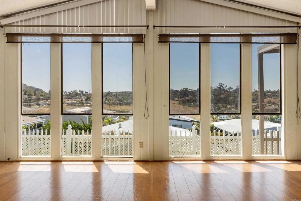 1930 W San Marcos 261