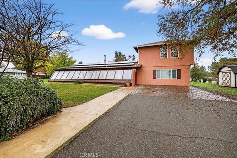 Photo of 19542 Ridge Road, Red Bluff, CA 96080 (MLS # SN25279234)