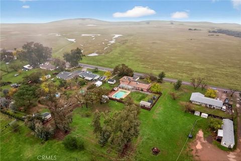 Tiny photo for 19542 Ridge Road, Red Bluff, CA 96080 (MLS # SN25279234)