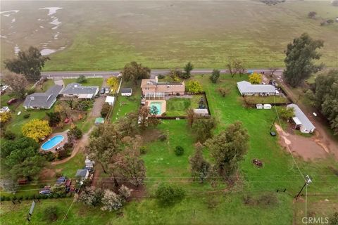 Tiny photo for 19542 Ridge Road, Red Bluff, CA 96080 (MLS # SN25279234)