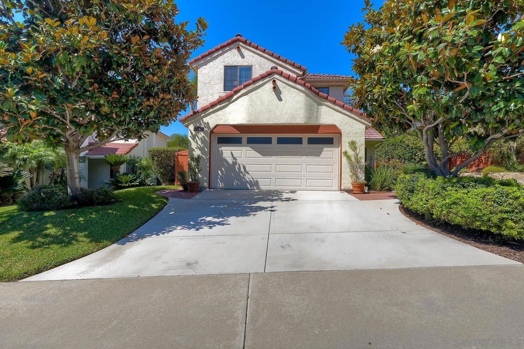 809 Applewilde Dr
