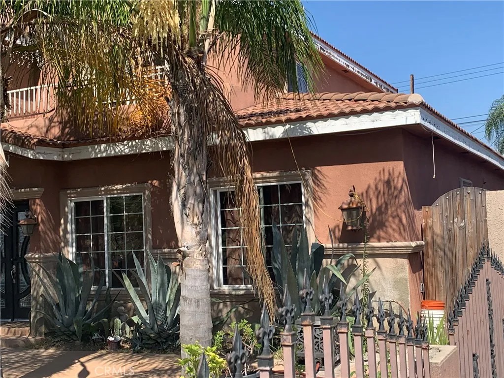 1094 Molinar Avenue