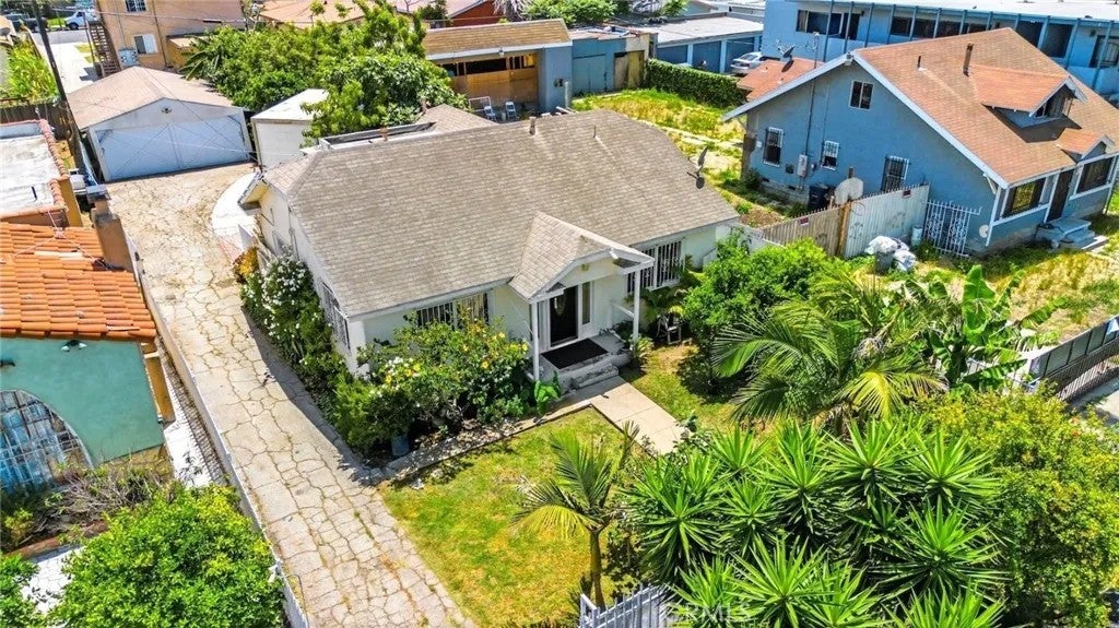 1308 W 90th