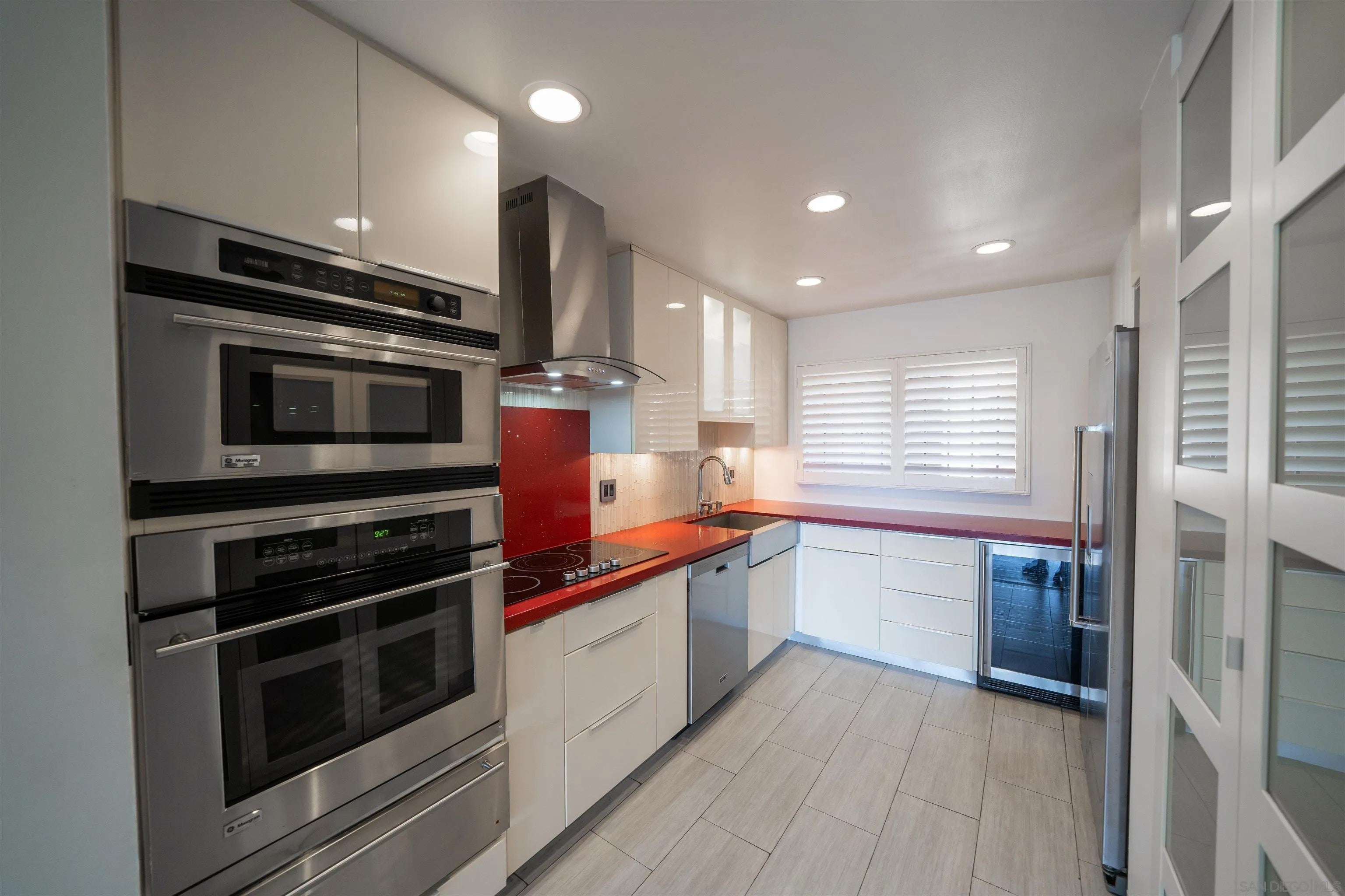 2520 Clairemont Dr. 309