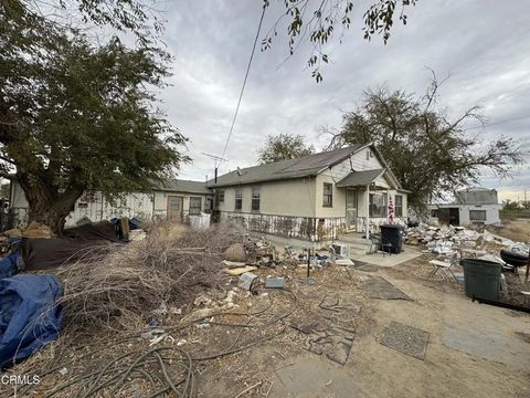 Tiny photo for 8605 E Avenue J, Lancaster, CA 93535 (MLS # V1-33666)