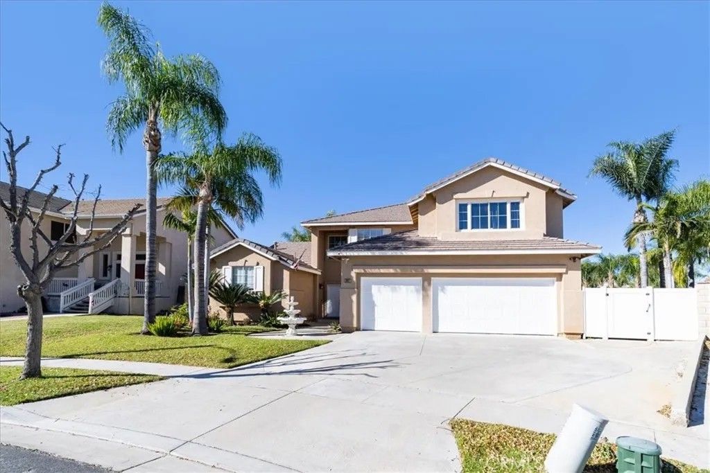 Photo of 2812 Via Mazatlan, Corona, CA 92882 (MLS # SW26010196)