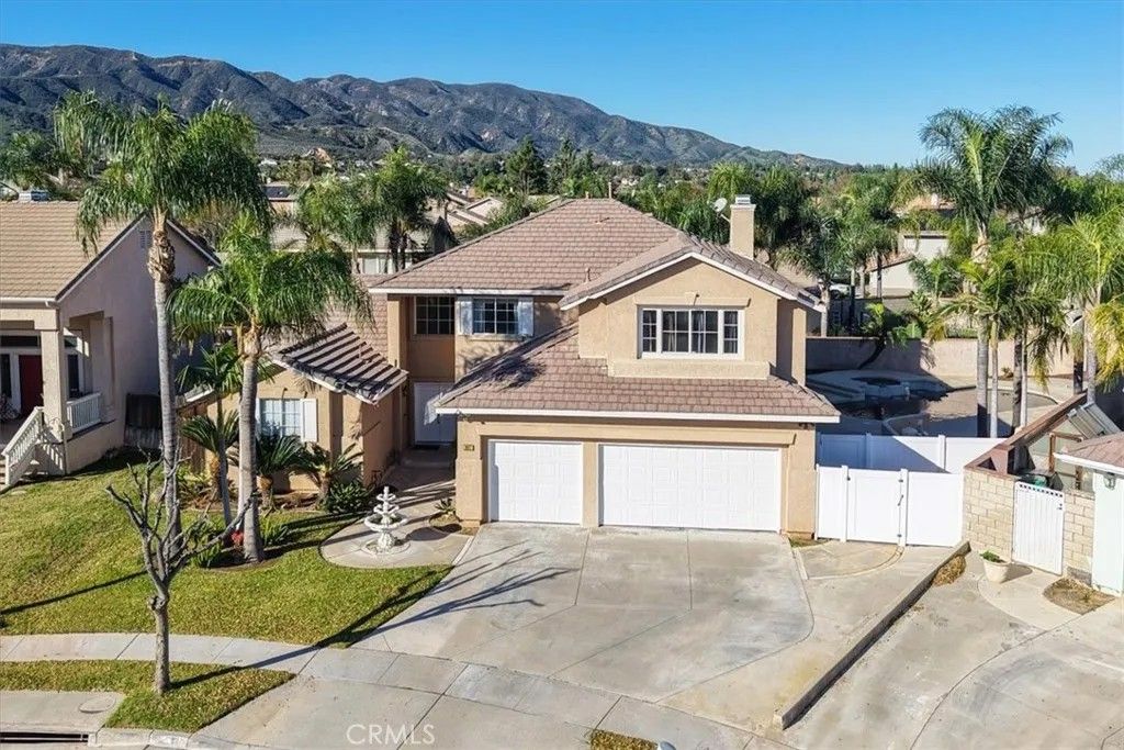 Photo of 2812 Via Mazatlan, Corona, CA 92882 (MLS # SW26010196)