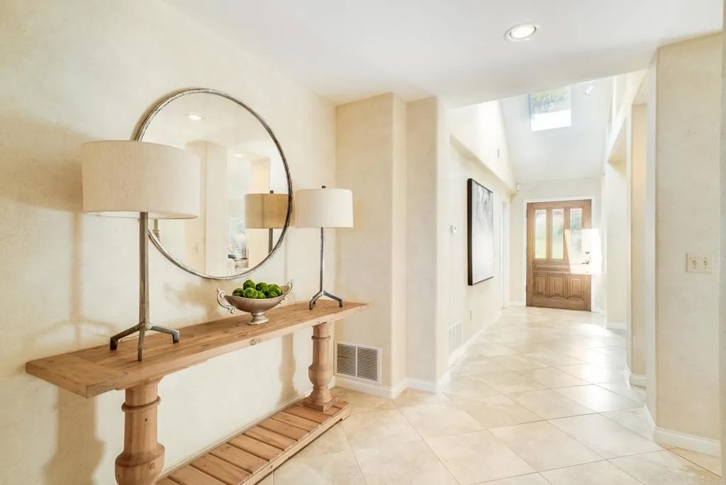 7240 Caminito Cruzada