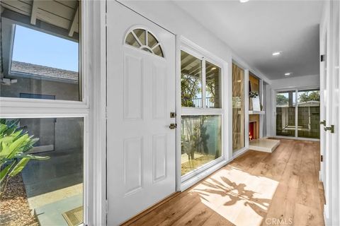 Tiny photo for 2131 W Niobe Avenue, Anaheim, CA 92804 (MLS # OC25245837)