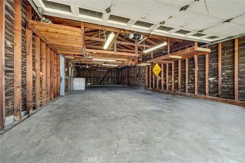 Tiny photo for 2131 W Niobe Avenue, Anaheim, CA 92804 (MLS # OC25245837)