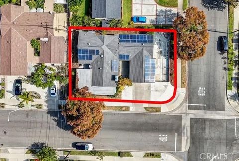 Tiny photo for 2131 W Niobe Avenue, Anaheim, CA 92804 (MLS # OC25245837)