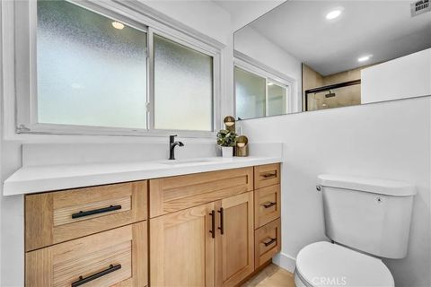 Tiny photo for 2131 W Niobe Avenue, Anaheim, CA 92804 (MLS # OC25245837)