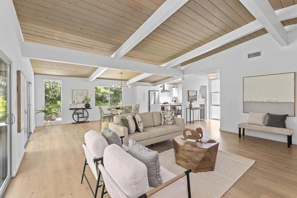5152 College Gardens Court