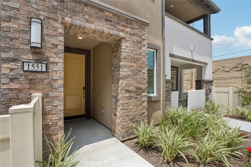 1551 Stratus Drive