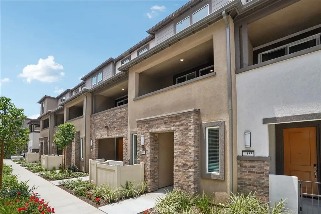 1551 Stratus Drive