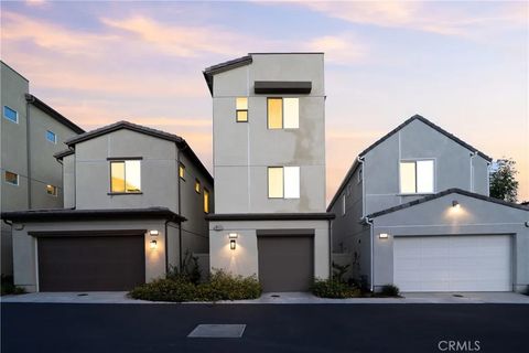 242 Goldfinch Rancho Mission Viejo CA 92694