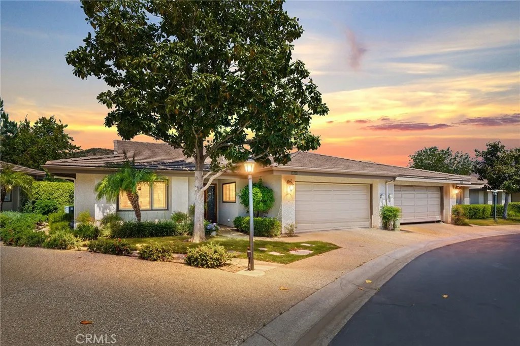 38335 Oaktree
