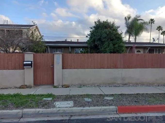 3246-3248 CLAIREMONT MESA BOULEVARD