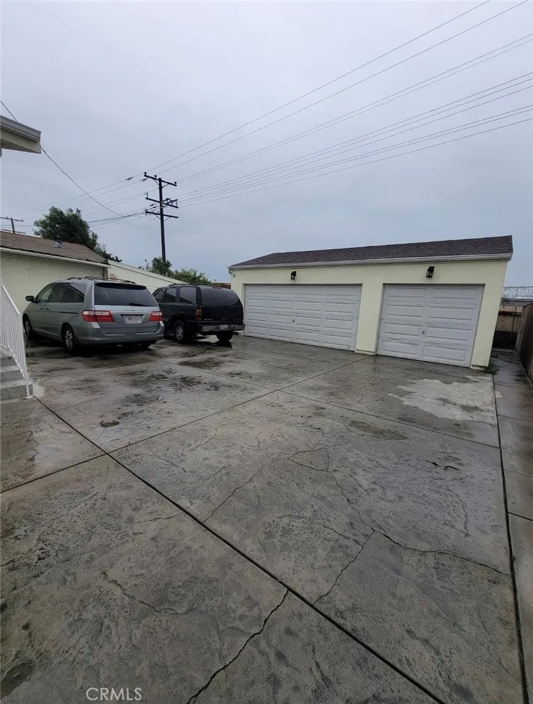 8455 Santa Fe Ave
