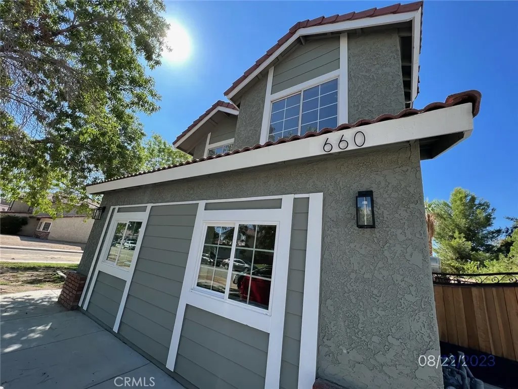 660 E Avenue J10