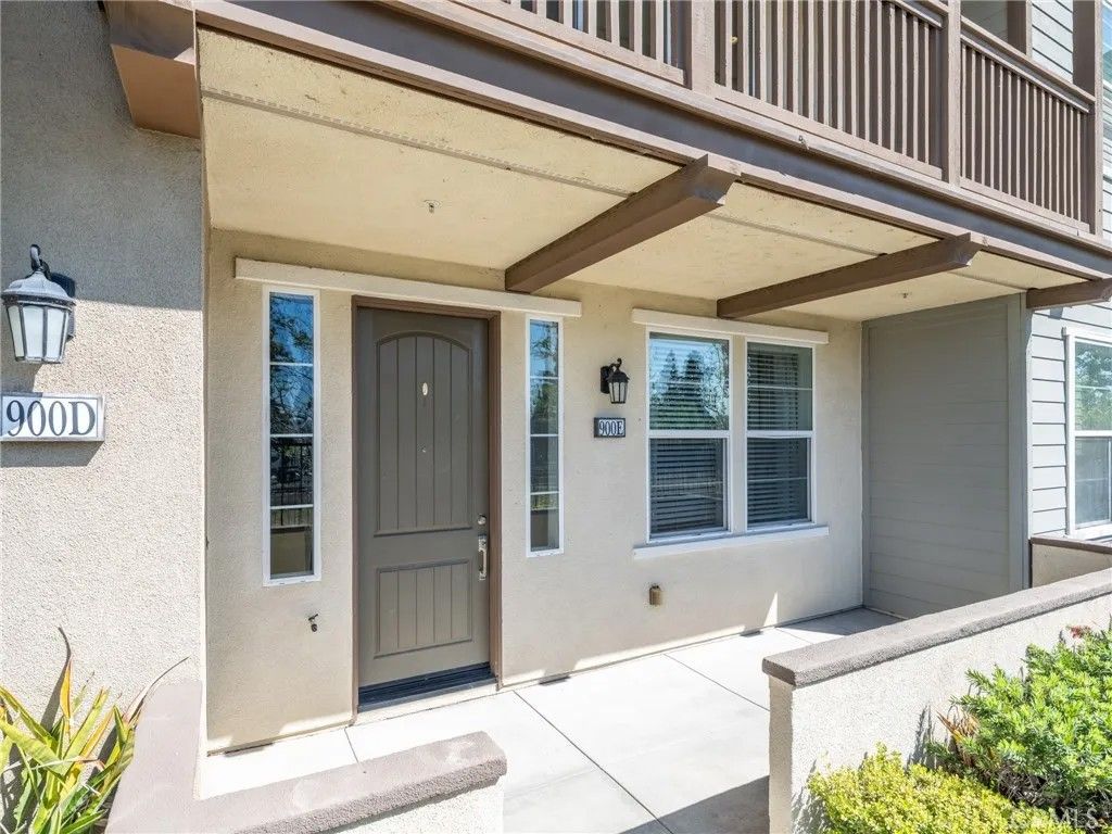 Photo of 900 N Primrose Ln #E, Azusa, CA 91702 (MLS # TR26086550)