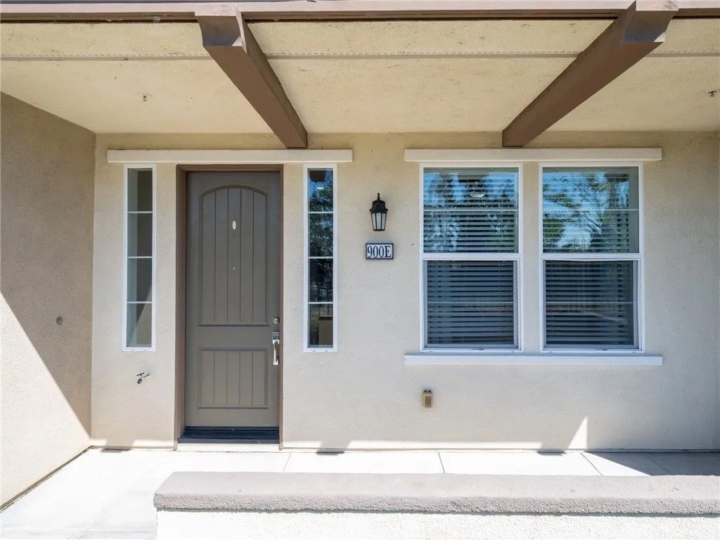 Photo of 900 N Primrose Ln #E, Azusa, CA 91702 (MLS # TR26086550)