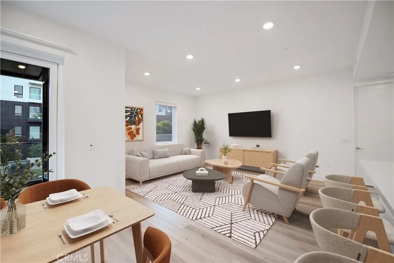 1210 Rivington