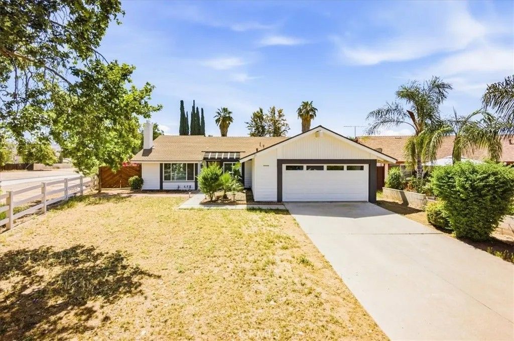 Photo of 24537 Filaree Ave, Moreno Valley, CA 92551 (MLS # WS26078244)