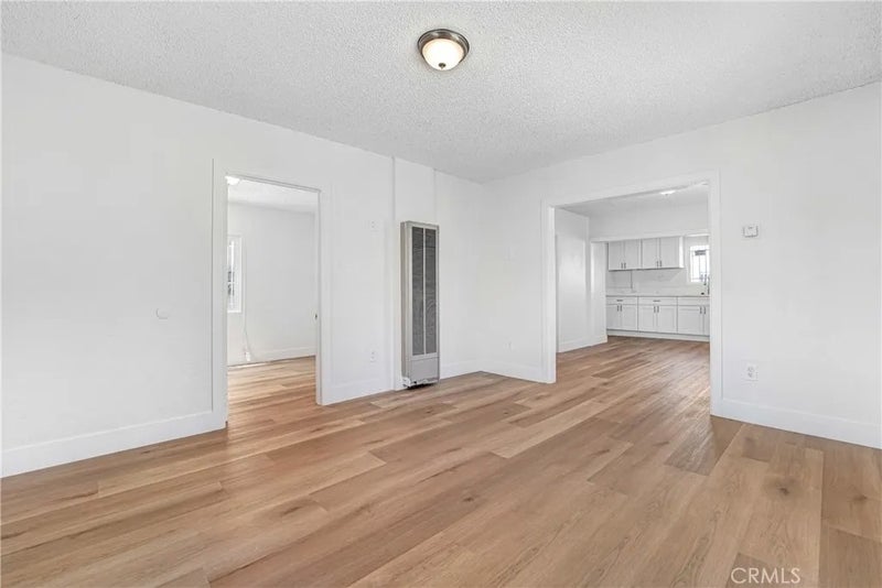 715 E 87th Place