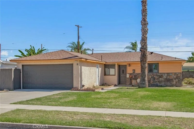 1334 Ardilla Avenue
