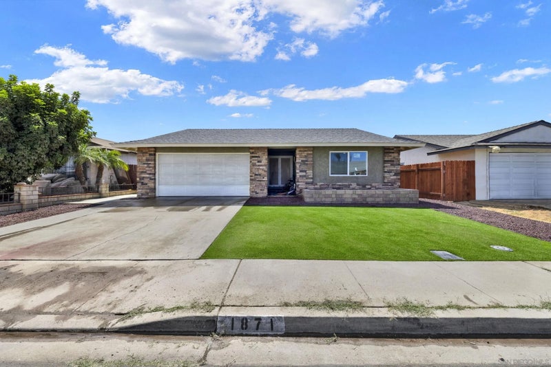 1871 Tamarand Way