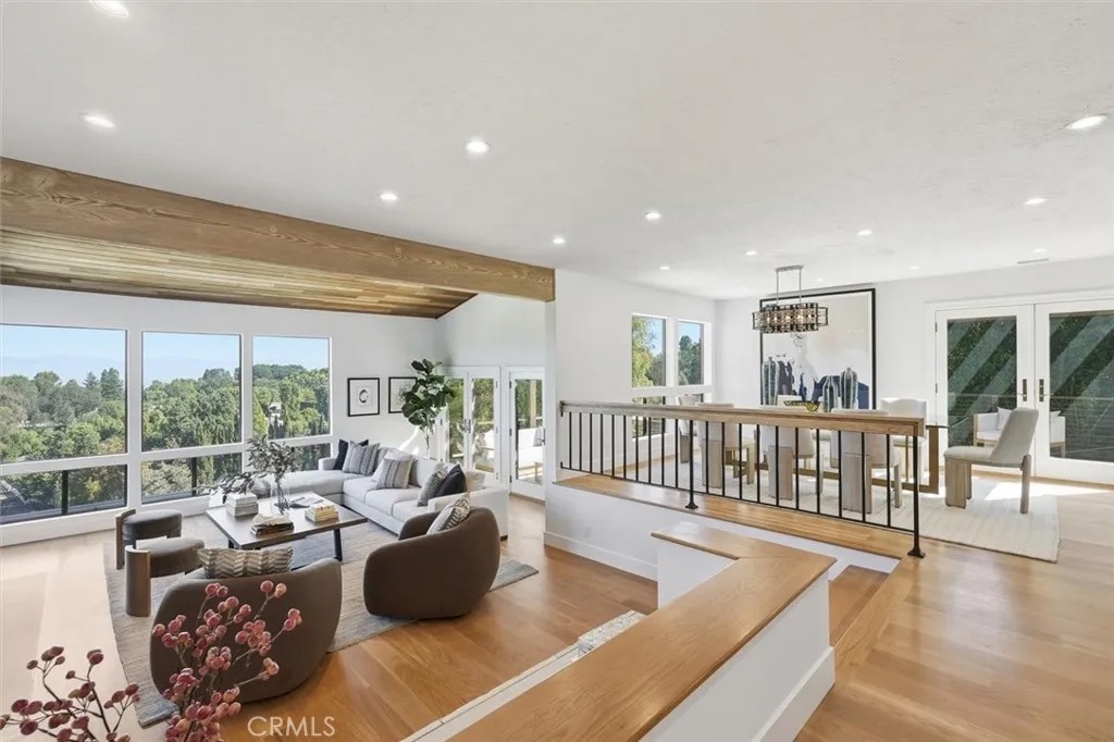 5204 Middlecrest Road