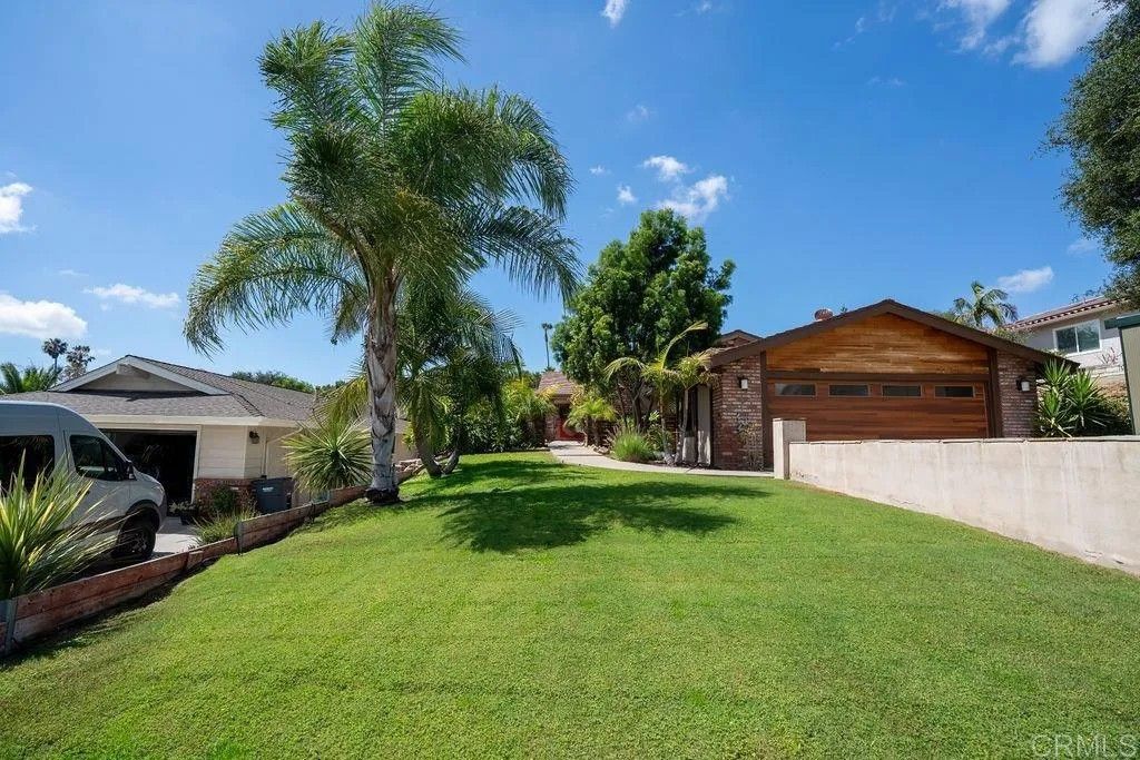 Photo of 831 Cypress Drive #1, Vista, CA 92084 (MLS # NDP2602989)