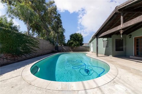 Tiny photo for 9810 Sharon Ave, Riverside, CA 92503 (MLS # SB25249702)