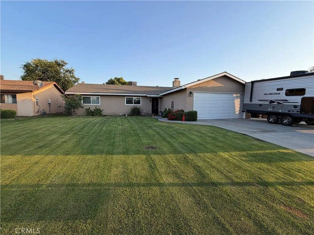 Photo of 5305 Kenyon AVE, Bakersfield, CA 93309 (MLS # SR26096672)