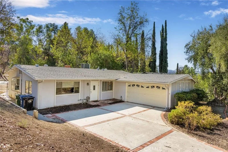 7055 Middlesbury Ridge Circle