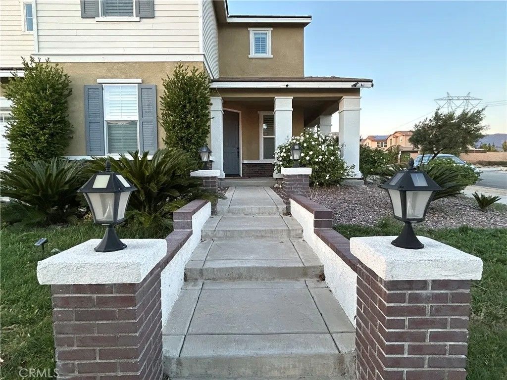 Photo of 17026 Schneider St, Fontana, CA 92336 (MLS # IV25273563)